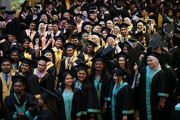 KPT ensures graduates get jobs in line with qualifications – Zambry
